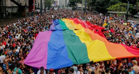 Día Internacional Contra La Homofobia La Transfobia Y La Bifobia Por Qué Se Conmemora Canal 26