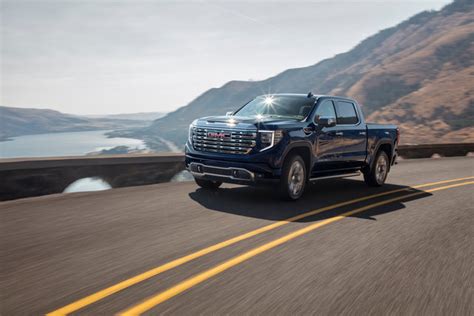 How To Choose 2024 Chevrolet Silverado Vs GMC Sierra