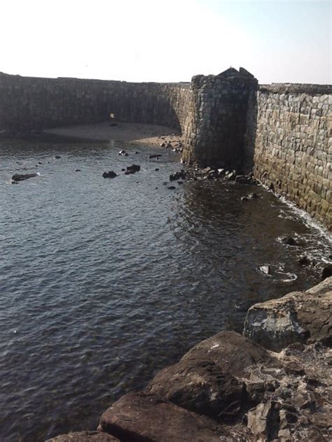 Tarkarli Beach: Sindhudurg Fort - The Sea Fortress | Maharashtra, India