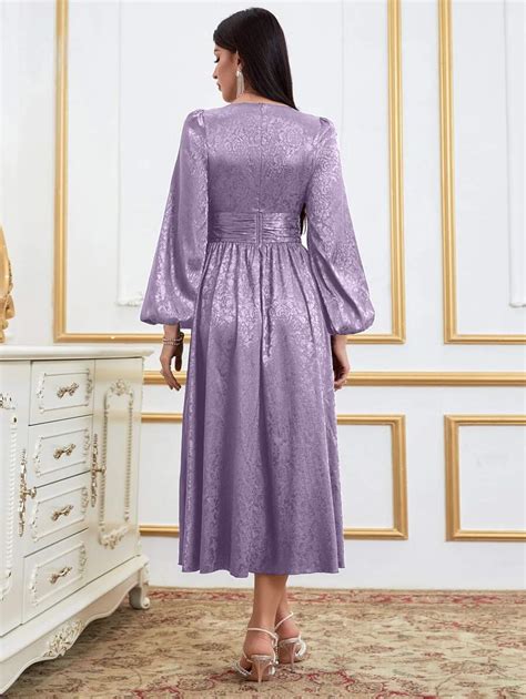 SHEIN Modely Robe fleuri en jacquard à perles manches bouffantes en