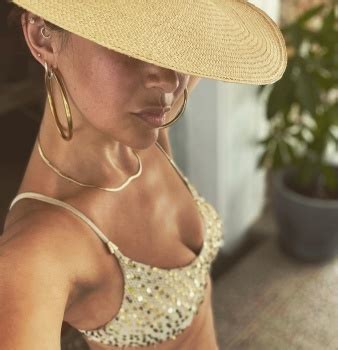 INSTA Myleene Klass Bikini 30 Jul 2021 Phun Org Forum