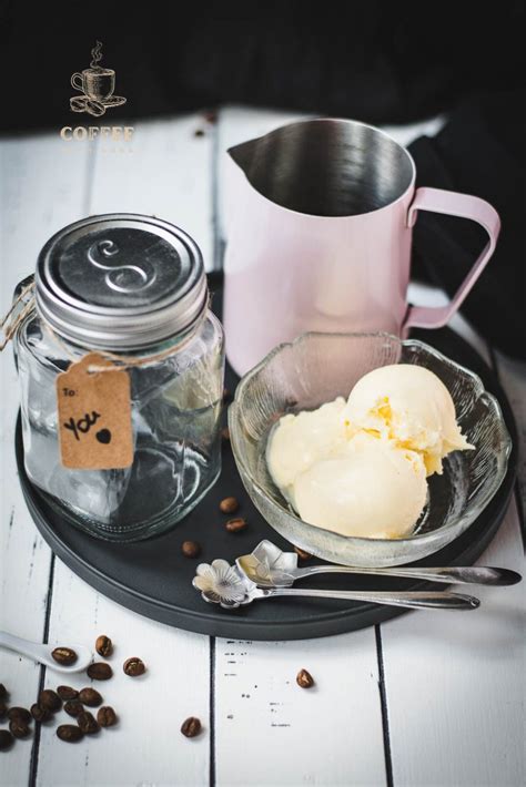 Iced Coffee With Vanilla Ice Cream