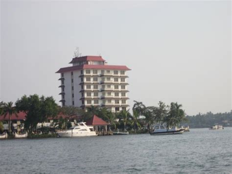 Vivanta By Taj Malabar Hotel Kochi