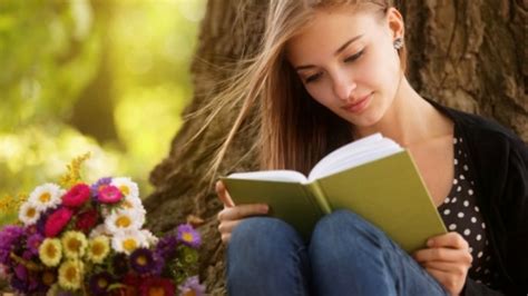 Фотоконкурс „Моята любима книга"