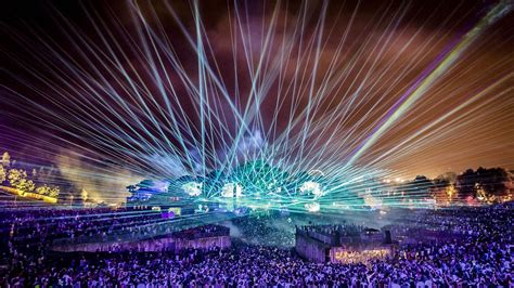 Top 50 Imagen Biggest Electronic Festival Abzlocal Fi