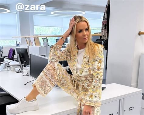 During A Work Session Amanda Holden Shows Off Her Impressive Flexibility