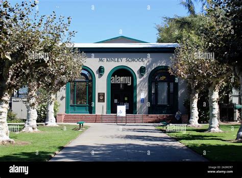 Elementary School Building Usa Hi Res Stock Photography And Images Alamy