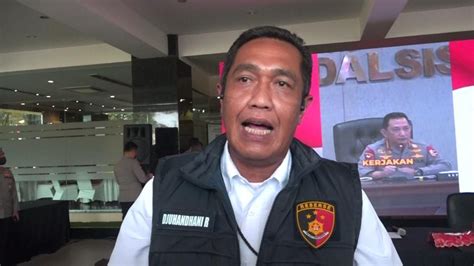 Kapolri Mutasi Besar Besaran Direskrimum Polda Jateng Kombes