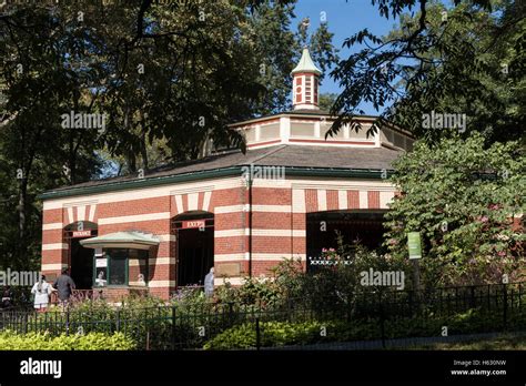 Carousel in Central Park, NYC Stock Photo - Alamy