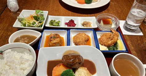 新宿駅周辺で日曜日にゆっくりランチ！おすすめレストラン20選 食べログまとめ