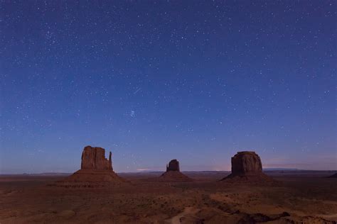 Monument Valley, night by alierturk on DeviantArt