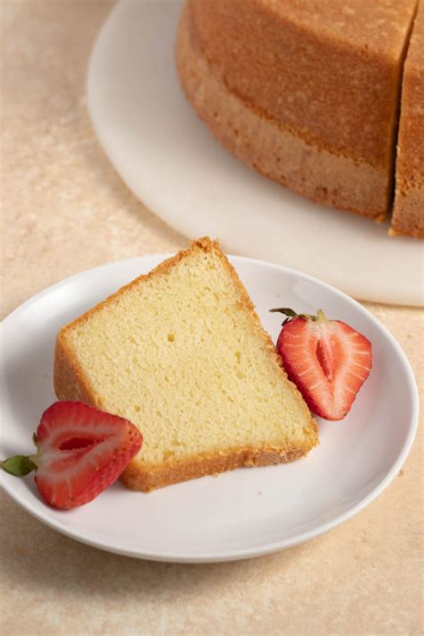 Paula Deens Sour Cream Pound Cake Grandmother Pauls Recipe