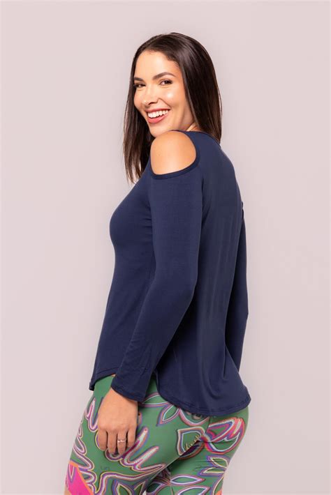 Blusa Viscose Manga Longa Detalhe No Ombro Azul Marinho Hipy