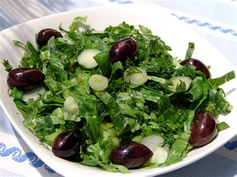 Traditional lettuce salad | Cooking In Plain Greek