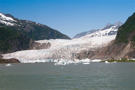 Glaciar De Mendenhall Alaska Foto De Archivo Imagen De Paisaje