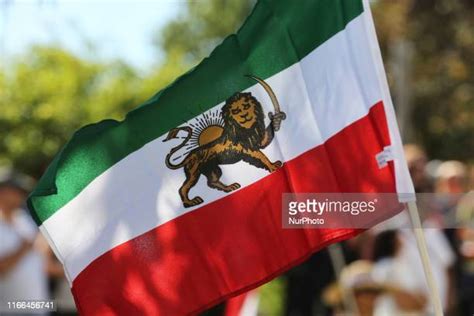 Iranian Flag Photos And Premium High Res Pictures Getty Images