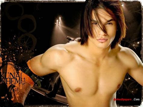 Hot Body Shirtless Indian Bollywood Model Actor Kunal Khemu