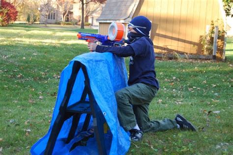 Giggle Bean: Nerf War Party!