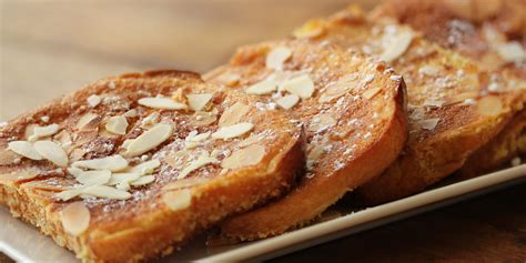 A New Favorite - Almond French Toast and Manuka Honey - Manuka Honey USA