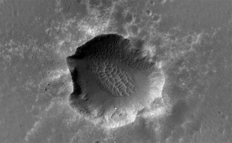 Orbital Observations of Crater on Mars Rover's Route - NASA Science