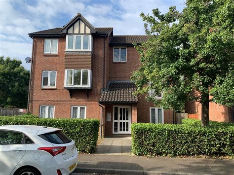 Northolt 2 Bed Flat Rabournmead Drive Ub5 To Rent Now For £1 375