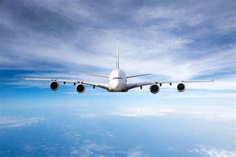 266 Airplane Front View A380 Images, Stock Photos, 3D objects ...