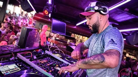 Qué condiciones pone Kiko Rivera para actuar como DJ en una boda o