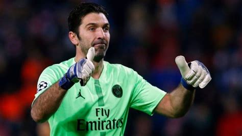 El Portero Italiano Gianluigi Buffon Anuncia Su Retirada A Los A Os