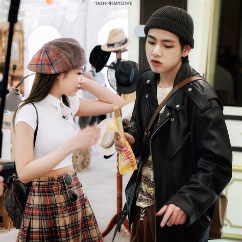 Taehyung And Jennie Tennie Taejen Cute Couples Kpop Couples Black