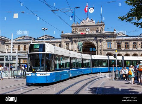 Z Rich Schweiz August Bahnhofstrasse Mit Stra Enbahn Vom