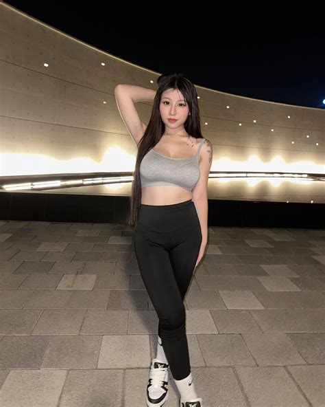 Emma Wu (@emmawu_vibes) • Instagram photos and videos