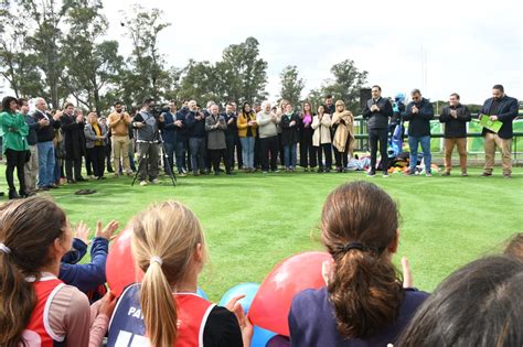 Mercedes Vald S Apuesta Al Deporte E Inaugura Cancha De Hockey E