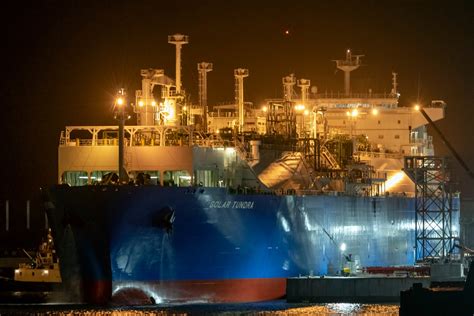 Italys New Lng Floating Storage Arrives Key Step Toward Cutting