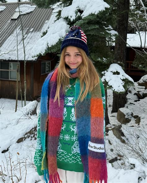 Darya Komarova | Незабаром Новий рік, а на душі смуток. Хочеться бути