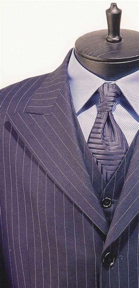 peaked lapels    peak  kent