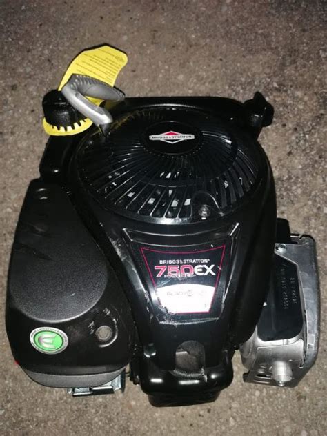 Briggs Stratton Motor 750 Ex Serija NOVO