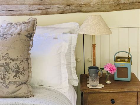 Fullscreen Page | Russia Hall