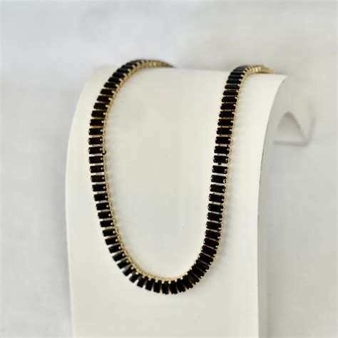 Colar Choker Riviera Baguetes De Cristais Negros No Dourado PRODUTOS