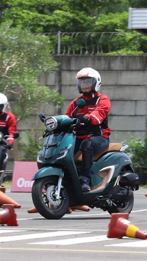 Pakai Rangka Esaf Ahm Luncurkan Honda Stylo Dan Dijual Mulai Rp