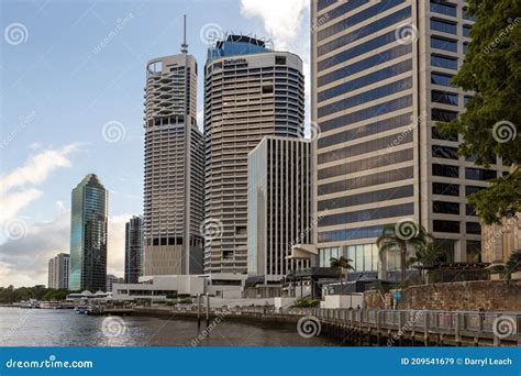 El Ic Nico Paisaje Urbano De Brisbane A Lo Largo Del R O Brisbane En