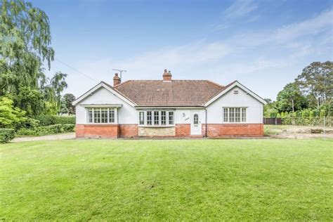 Bawtry Road Bessacarr Doncaster Dn4 2 Bedroom Detached Bungalow For