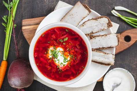 Plato Nacional Rojo Ucraniano Sopa De Remolacha Borsch Agregada A La