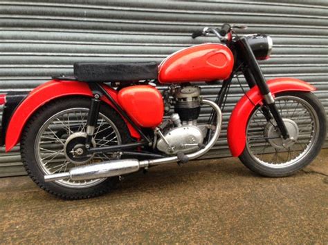 Motorcycle Restoration Projects UK: BSA B40 350cc