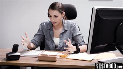 Latina Milf Secretary Fucks Big Dick Boss After Stalking His Wife Raissa Conte