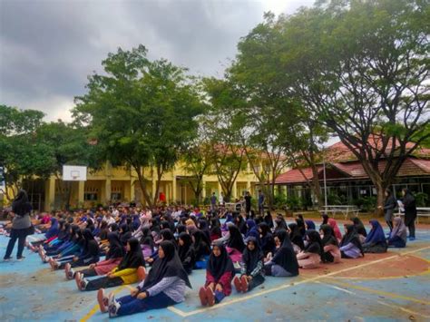 Kegiatan Ekstrakurikuler Pramuka 2022 SMAN 10 Fajar Harapan