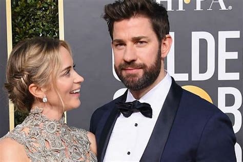 John Krasinski And Emily Blunt Are Couple Goals At The Golden Globes