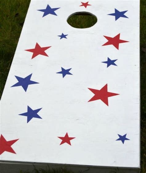 Patriotic Cornhole DIY Game Boards | DIYIdeaCenter.com