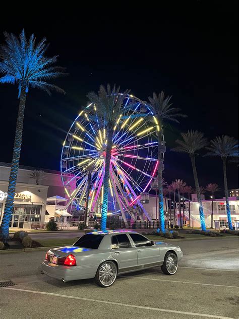 2000 Mercury Grand MarquisGS Sedan 4D