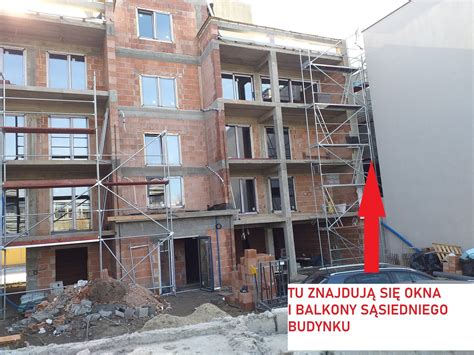 Balkon Z Ekskluzywnym Widokiem Na Cian Czyli Kolejny Absurd