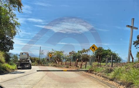 Poste De Tel Fono Cay En La Carretera Huautla Atlapexco Noticias De